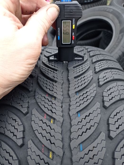 Покришки Debica 205/55 R16 комплект зимової гуми