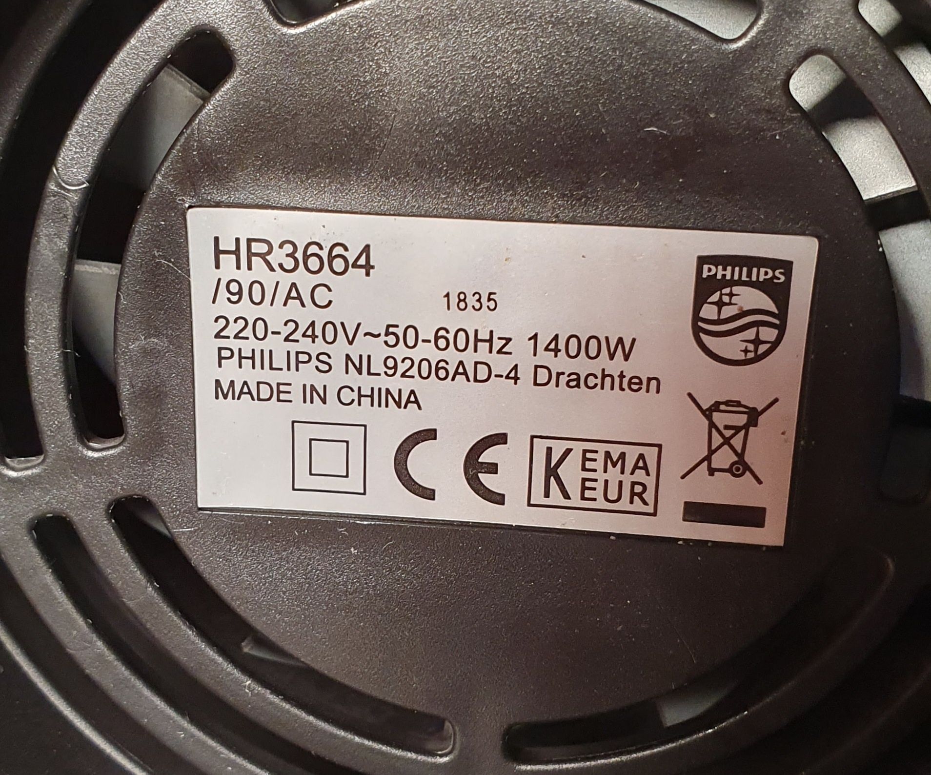 Blender Philips ProBlend 6 3D - uszkodzone łożysko noży