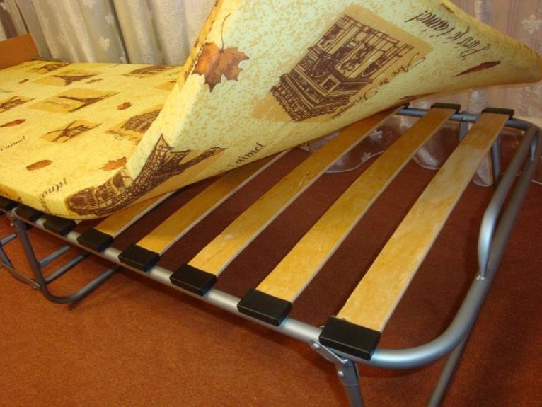 Ортопедическая каркасная кровать на ламелях с матрасом. Новая.