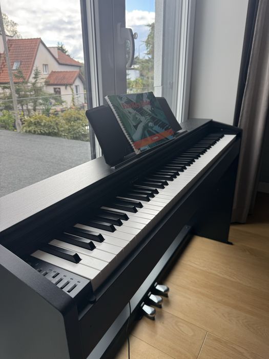 Casio PX-770 BK Pianino