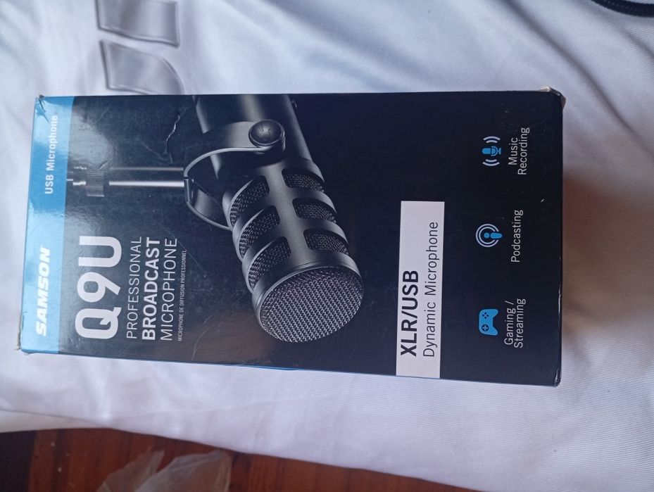 Microfone Samson Q9U podcast
