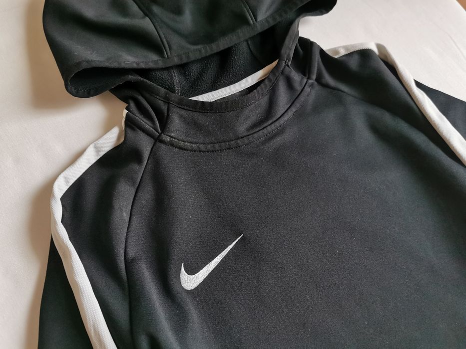 NIKE - Lekka bluza dla dziewczynki  r 128/137