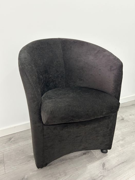 Cadeirão tecido preto