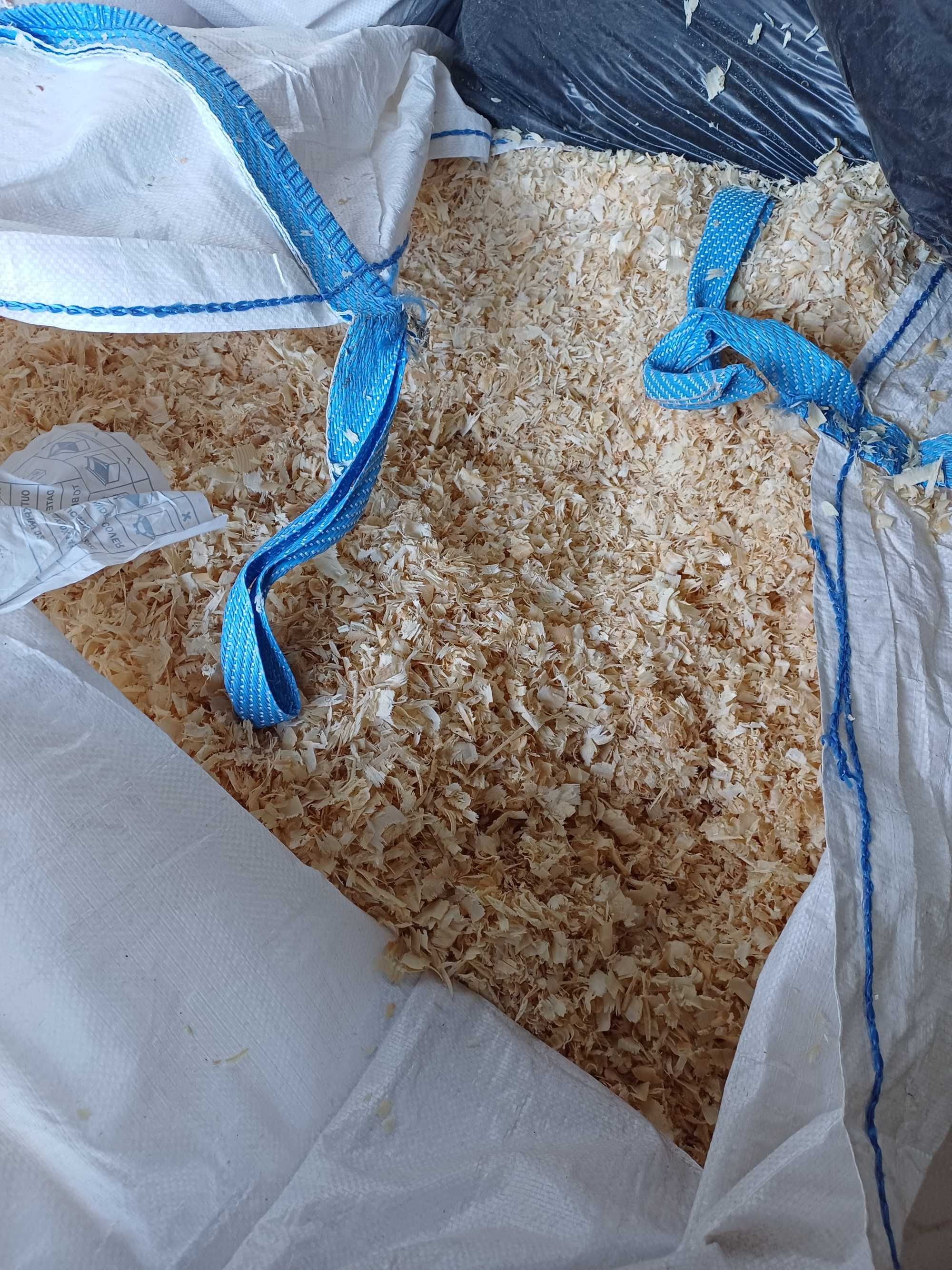 Trociny, wióry świerkowo-sosnowe workowane