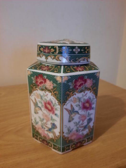 Frasco em porcelana Japonesa