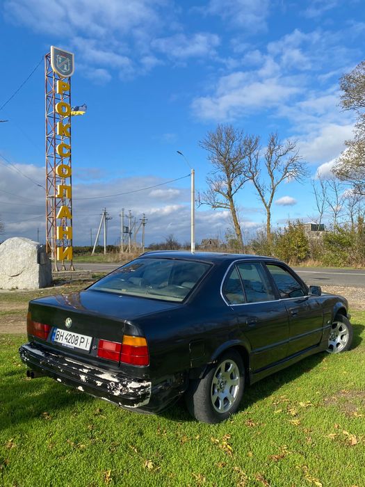 BMW 520 e34 2.0 газ/бенз 1994