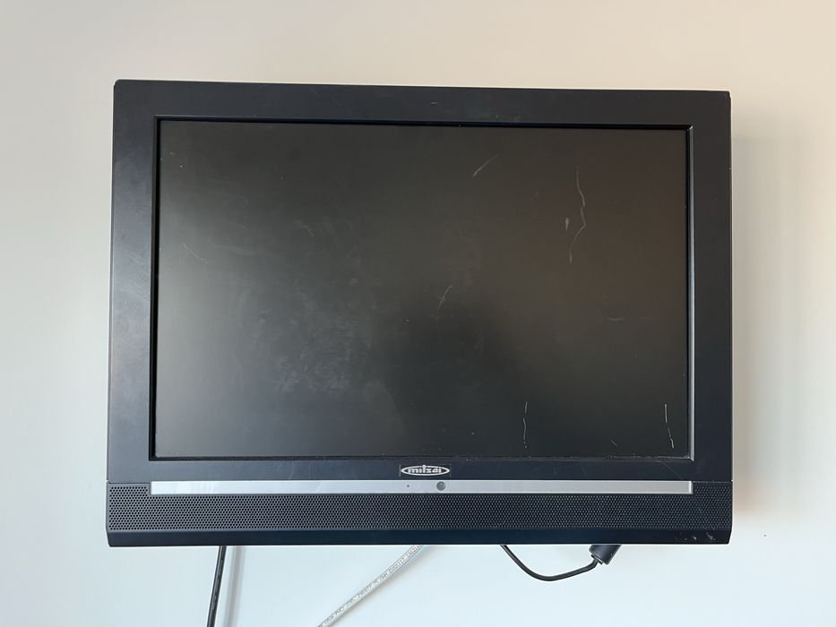 Pequena TV Mitsai