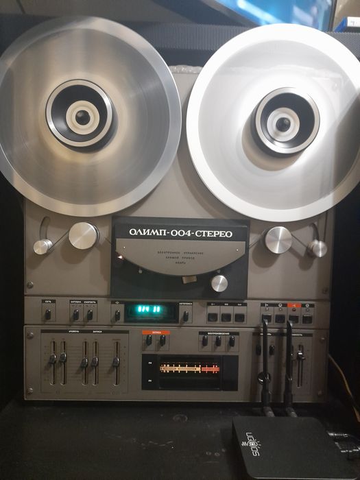 Олимп 004 Стереофонический  магнитофон-приставка  фантастика оригинал