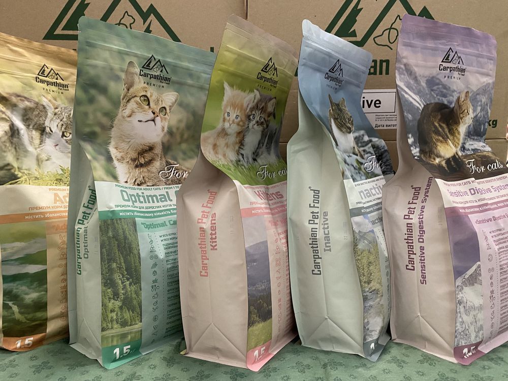 Преміальний сухий корм для котів Carpathian Pet Food, 1,5 кг