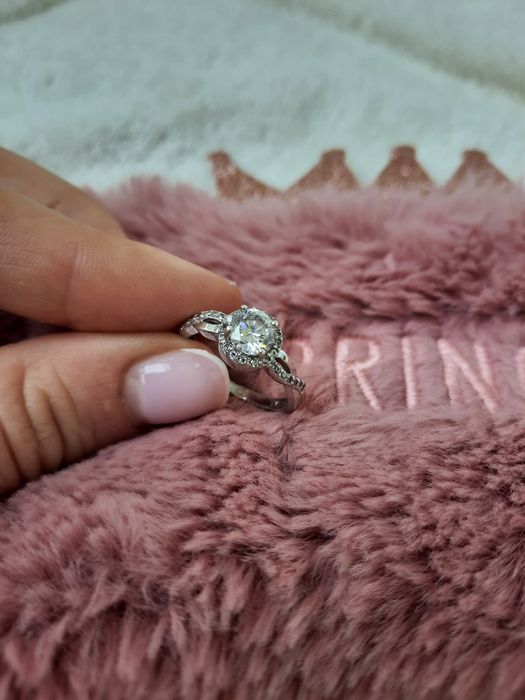 Продам красивий срібний перстень S925проби