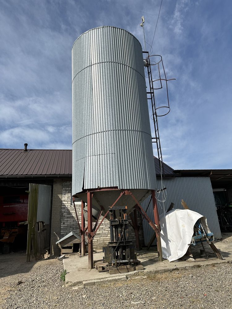 Silos zbożowy 30t perforowany