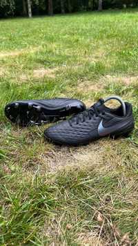 Buty piłkarskie Nike Tiempo Legend 8 Club FG korki do piłki nożnej