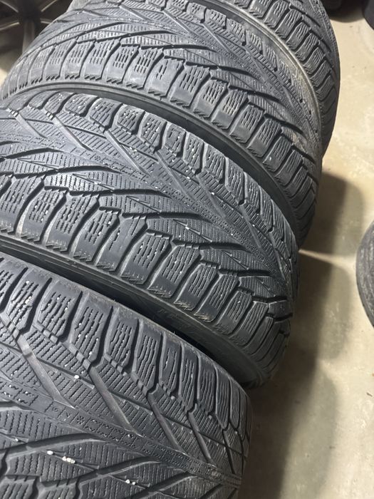 Зимові шини 255/55R19