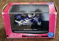 NOWY metalowy model Suzuki GSX 1300R Hayabusa 1:32 Schuco Junior Line