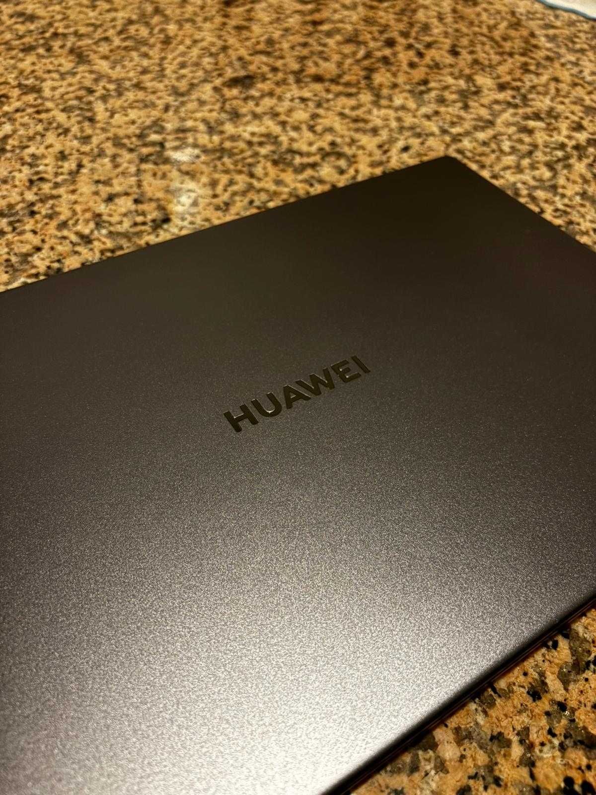 Huawei MateBook D 15 AMD c/ Windows 11, em ótimo estado