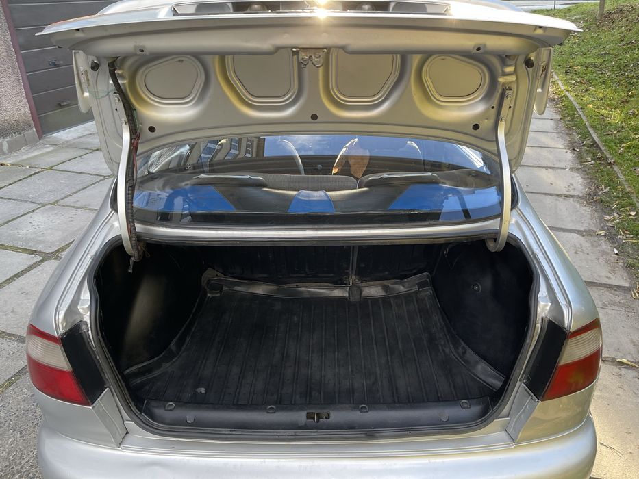 Део Ланос Польська збірка