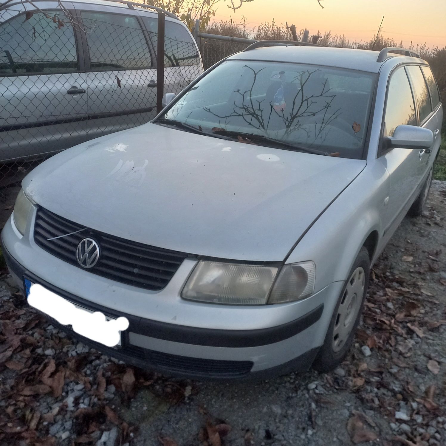 Vw passat b5 96-00r pas przedni belka kpl chłodnic 1.9 tdi 2000r