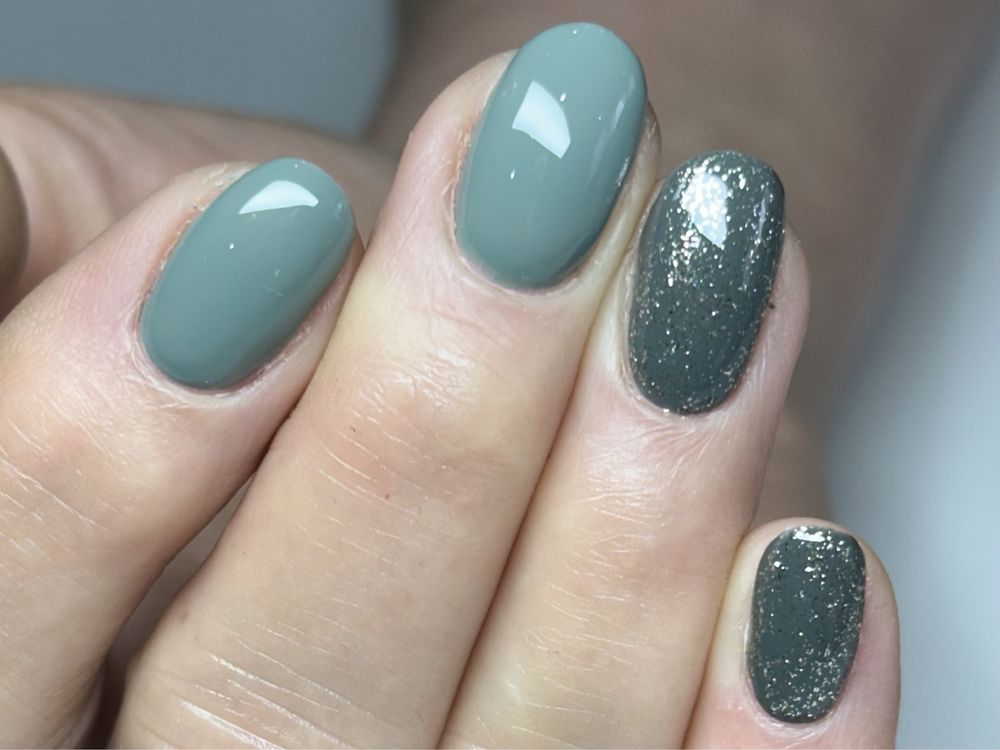 Modelki manicure, paznokcie żelowe, przedłużanie paznokci