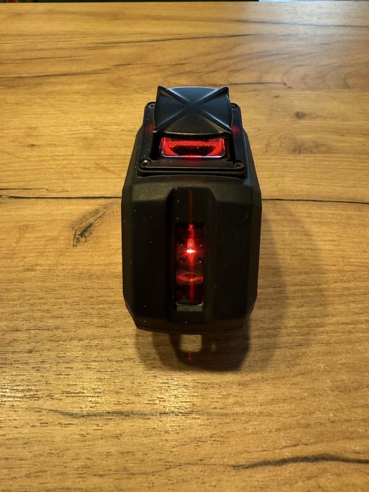 Laser krzyżowy PRO LK-1V360H czerwona wiązka