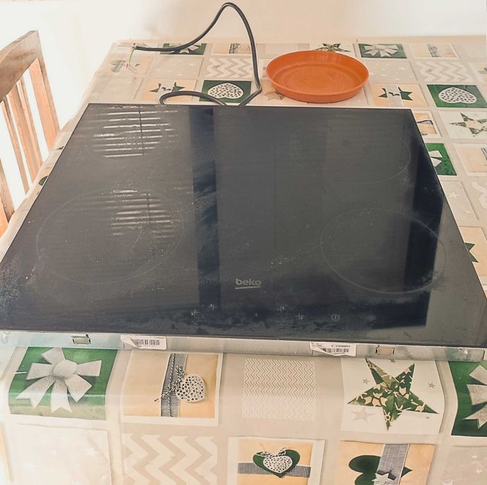Forno Elétrico + Placa Vitrocerâmica Beko