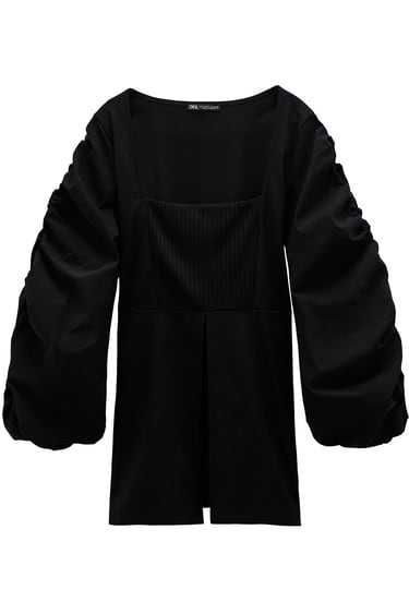 Blusa preta combinada da Zara