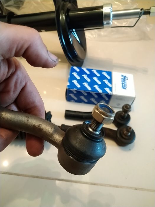 Стійка - запчастина Fiat Tipo Tempra Croma Brava Фиат Типо Крома Браво