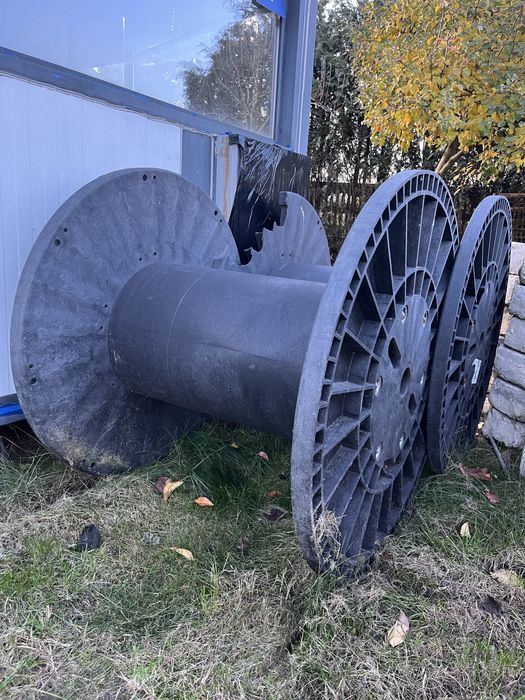 Szpula plastikowa 100x115