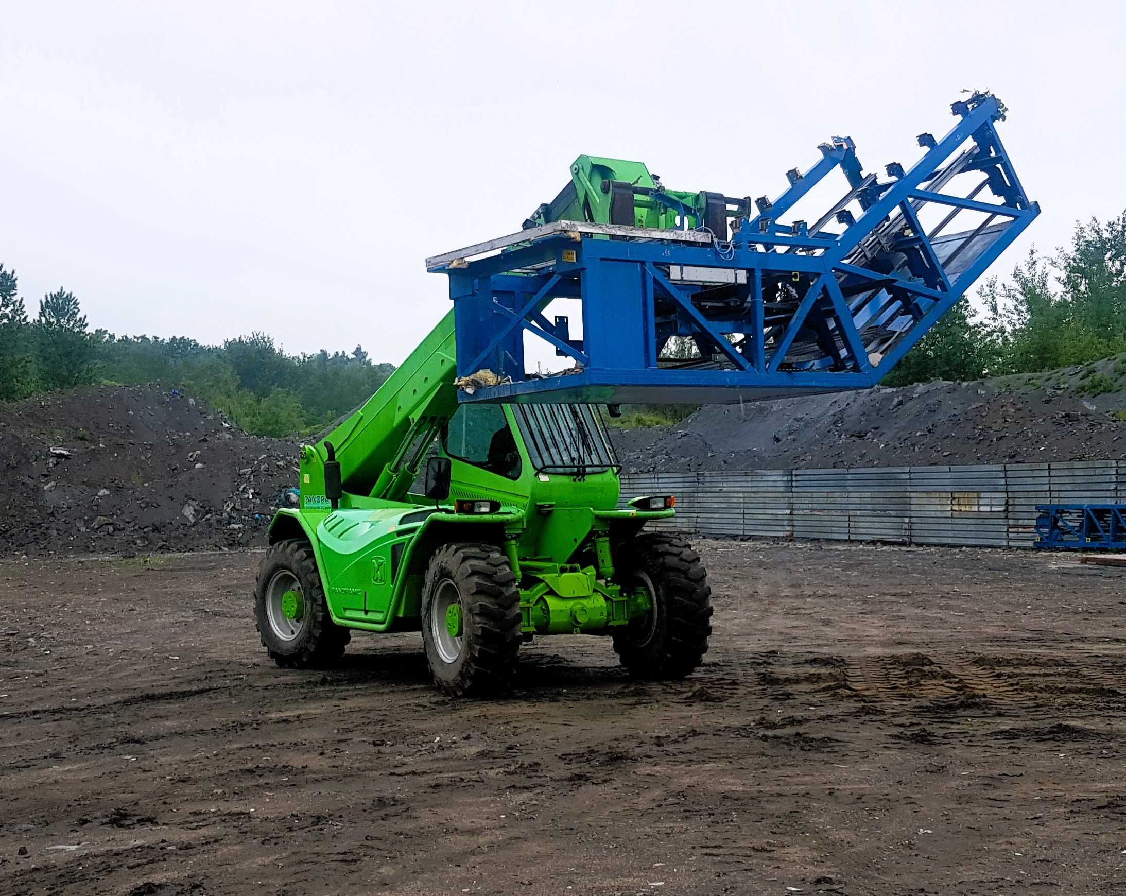 Wynajem ładowarki teleskopowej Usługi zwyżką Usługa Merlo z operatorem
