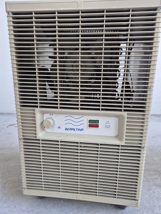 Vendo desumidificador da marca beraltina.
Funciona bem, apenas já não