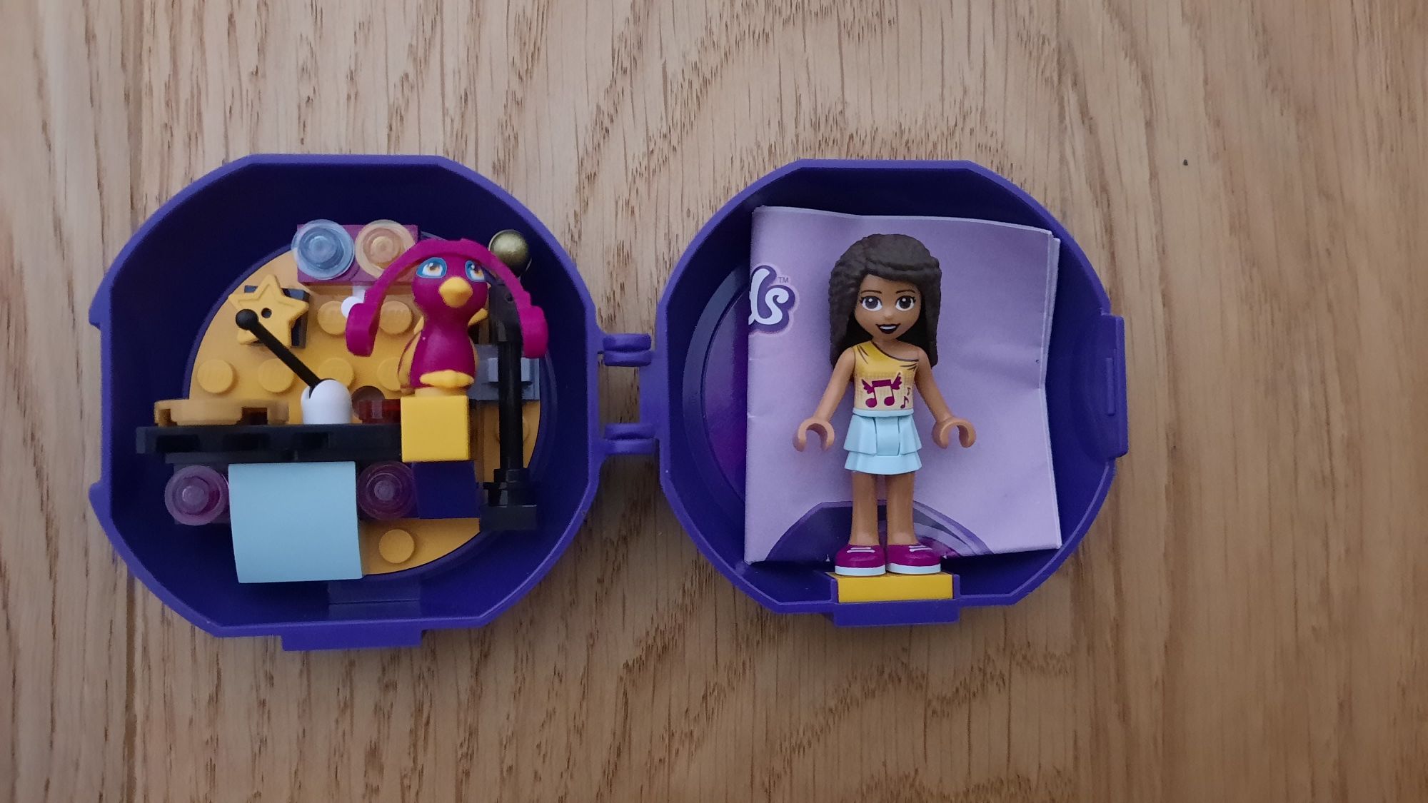 Lego Friends kapsuła Andrea stanowisko DJ-a