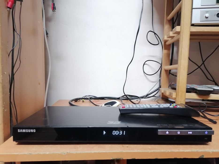 Odtwarzacz Bluray Samsung BD-C5900 pilot