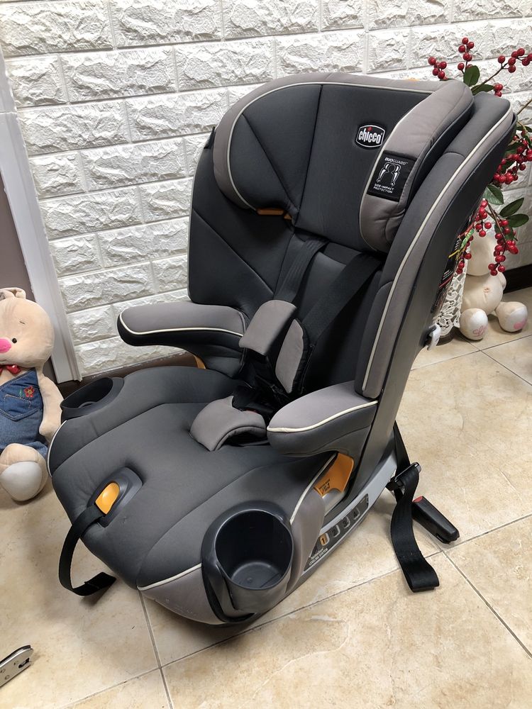 Автокрісло Chicco MyFit Група 1/2/3 (11 - 45 кг) детское автокресло