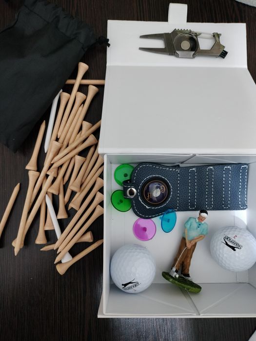 Печатки для гольфу, жіночі,шкіряні