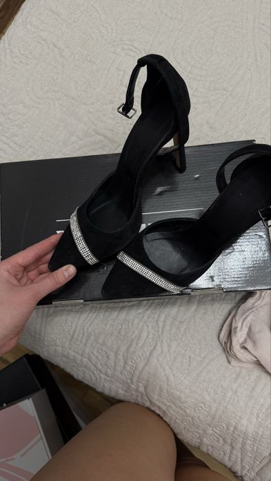 Шкіряні Туфлі з камінням