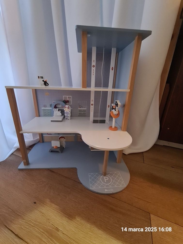 Elefun szpital domek dla lalek 3 piętra winda