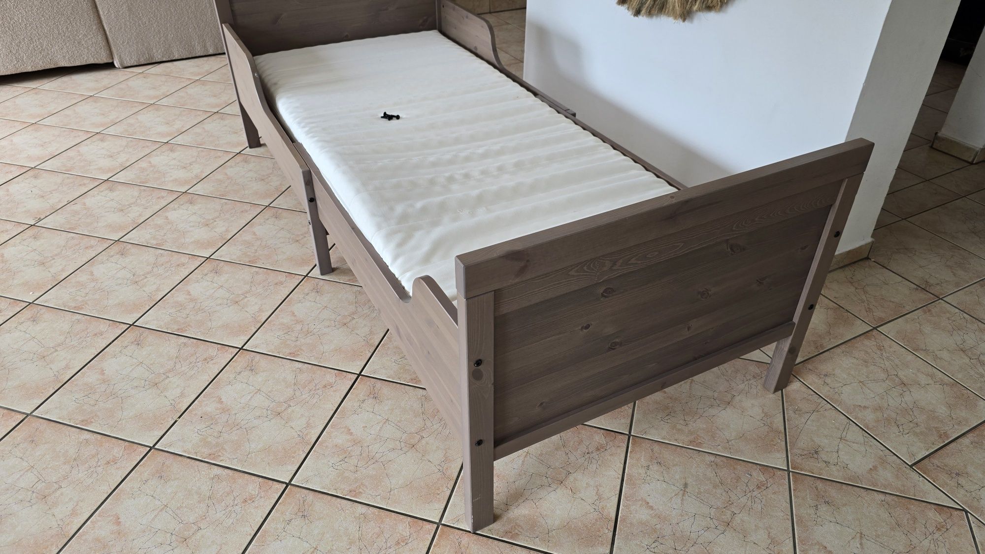 Łóżko dziecięce Ikea Sundvik (brązowe)