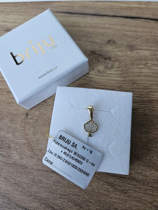 Złoty wisiorek zawieszka Briju PIK