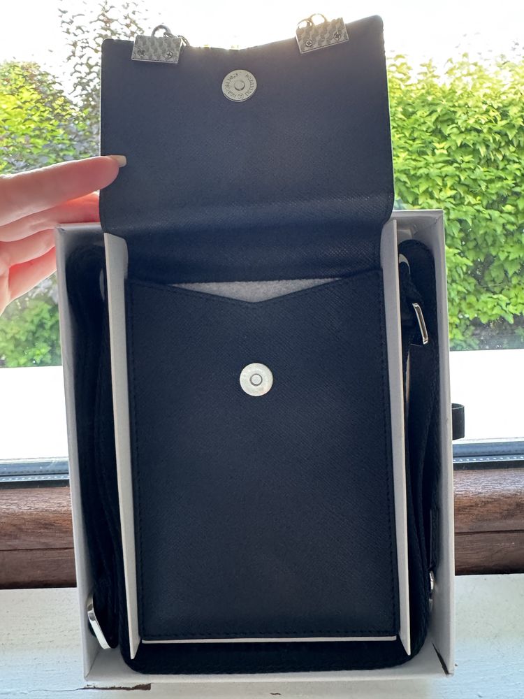 Karl Lagerfeld torebka etui na telefon