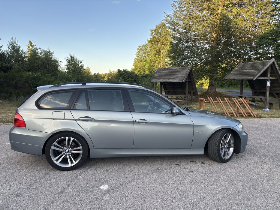 BMW E91 2.0 benzyna automat