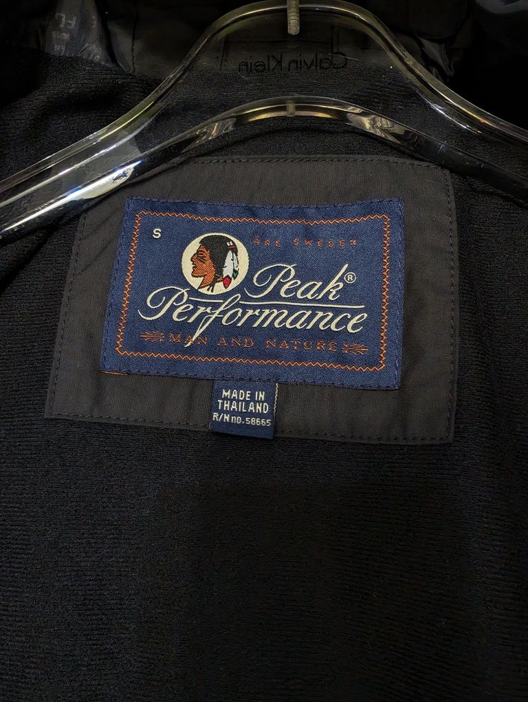 Куртка штурмовка Peak Performance S original відмінний стан