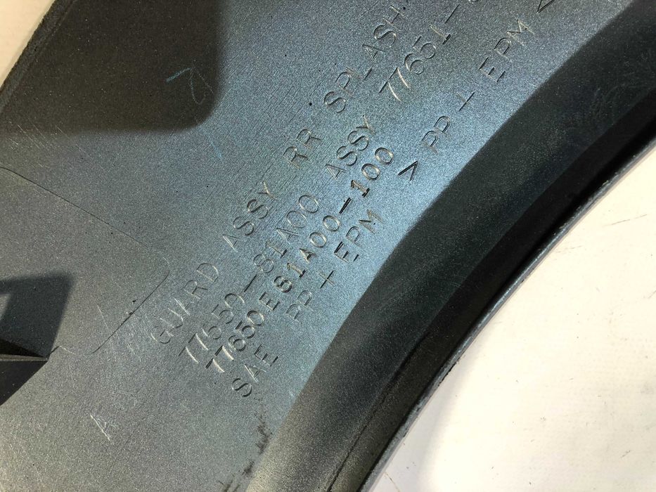 Aba Traseira Esquerda SUZUKI JIMNY ORIGINAL