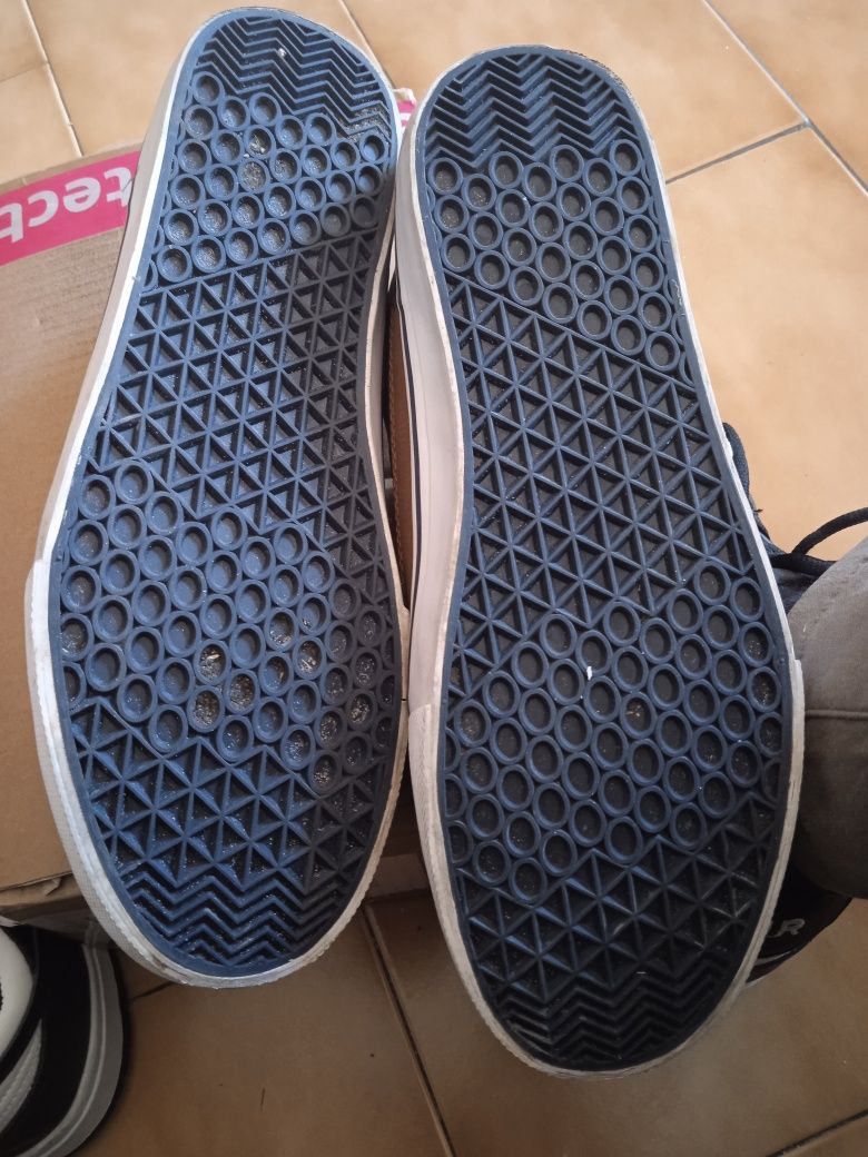 Sapatilhas da marca Memphis One