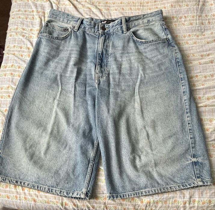 Шорти від PULL BEAR