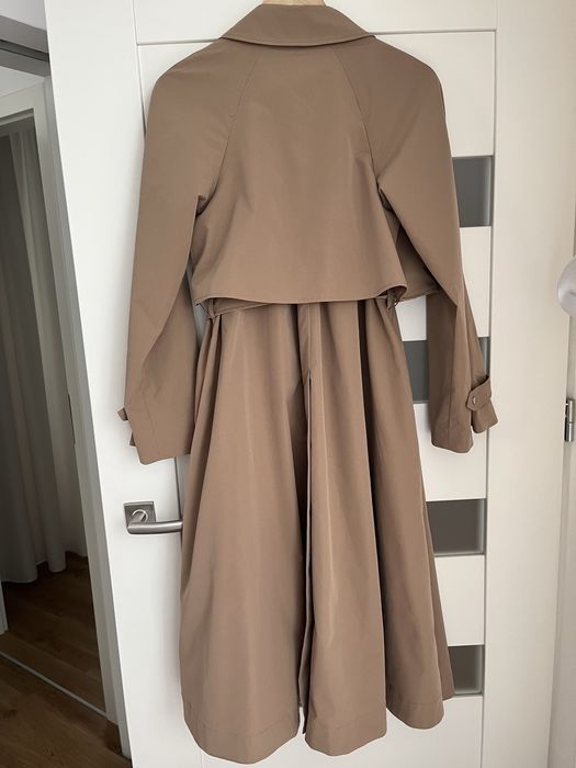 Długi trencz z paskiem H&M r.XS w kolorze bezowym