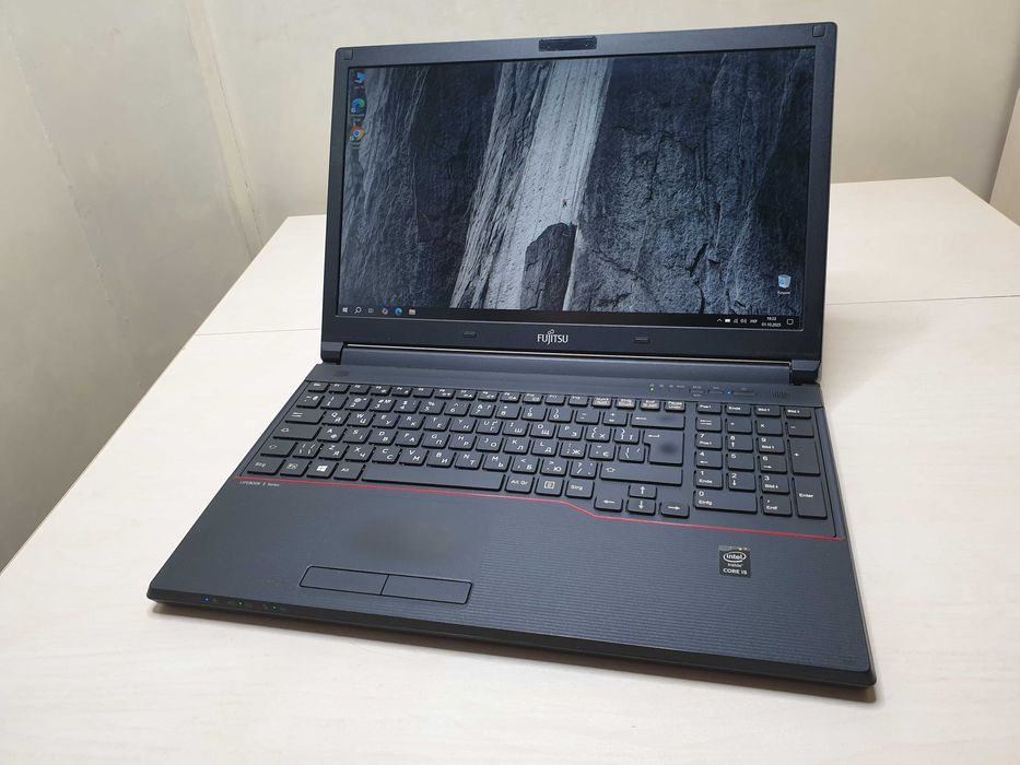 Потужний ноутбук Fujitsu /Intel Core i5-4210/Full HD IPS/SSD/RAM 8 GB