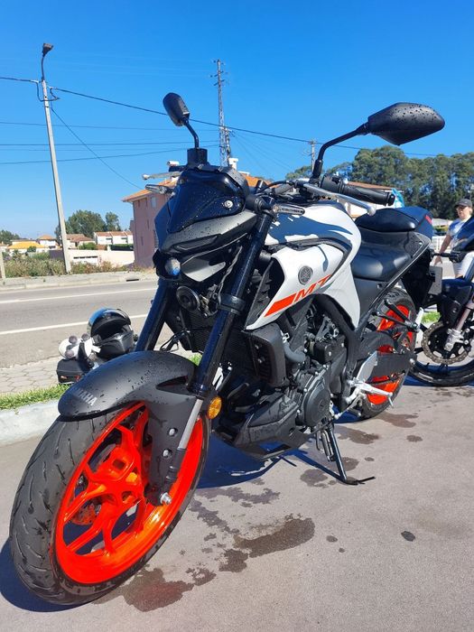 Mota Yamaha MT-03