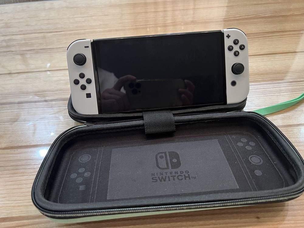 Приставка Nintendo Switch Oled