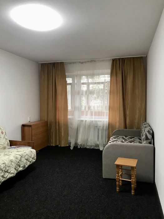 Оренда 2 кімнатної квартири по вул Богдана Хмельницького