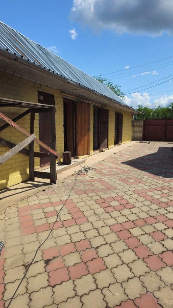 Добротный дом Змиев