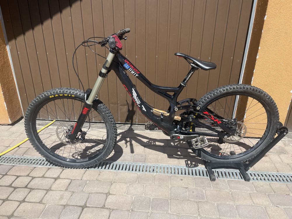 Specialized Demo 8 sram x0 carbon rock shox boxxer shimano dh fr